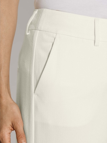 Effilé Pantalon chino MADELEINE en blanc
