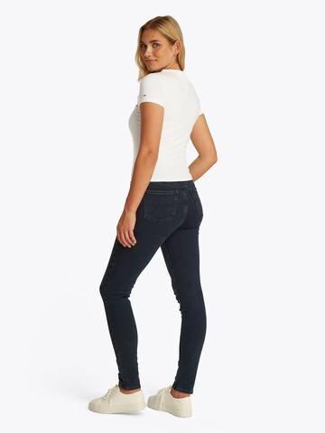 Tommy Jeans Koszulka 'ESSENTIAL' w kolorze niebieski
