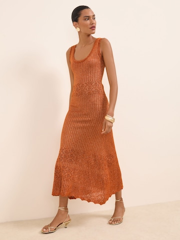 Robes en maille Bhoem en marron : devant