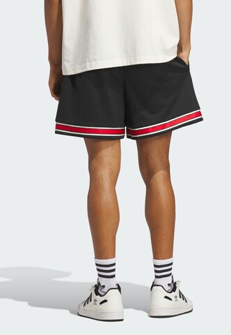 ADIDAS ORIGINALS - Loosefit Calças em preto