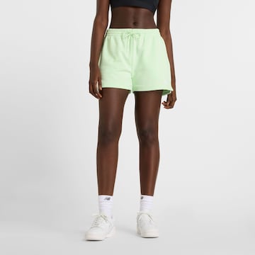 new balance Regular Broek 'Essentials' in Groen: voorkant