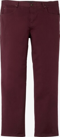 Boston Park Regular Pants in Red: front