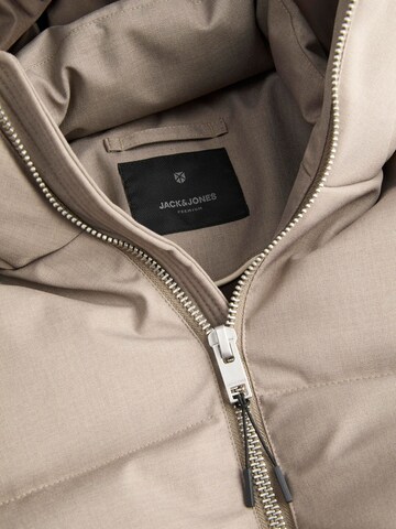 JACK & JONES Jacke in Braun