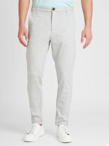 Coupe slim Pantalon chino Lindbergh en gris : devant