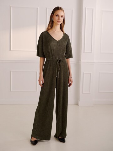 Guido Maria Kretschmer Women Jumpsuit 'Angely' in Green: front