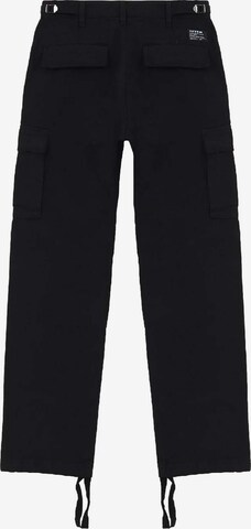 IUTER Regular Cargo Pants in Black