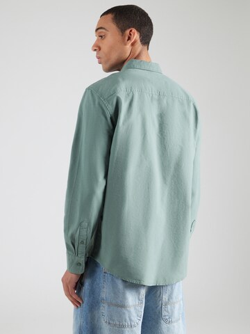 LEVI'S ® - Ajuste regular Camisa 'Authentic' en verde