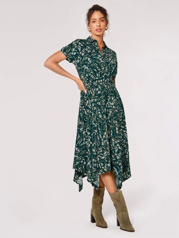 Apricot Kleid in Grün