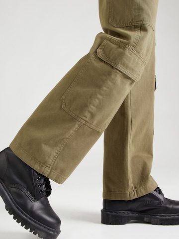 ONLY Regular Cargo Pants 'MALFY' in Green