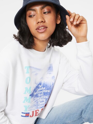Tommy Jeans Sweatshirt 'Wave' in Weiß
