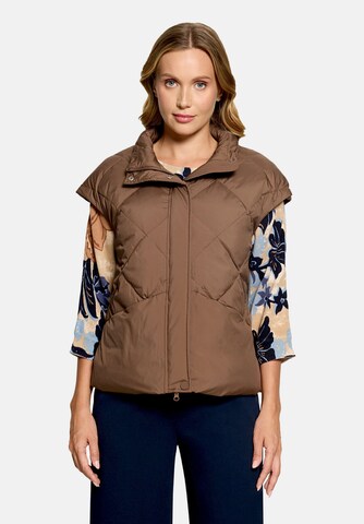 Gilet di Betty Barclay in marrone: frontale