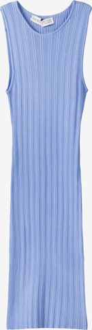 Bershka Pletené šaty - Modrá: predná strana