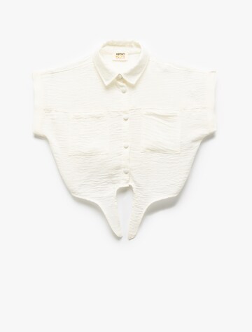 Koton Blouse in White: front