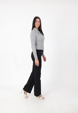 Elara Gebreid vest in Grijs