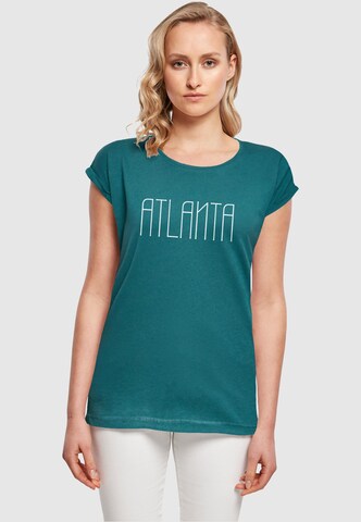 Merchcode Shirt 'Atlanta X' in Groen: voorkant