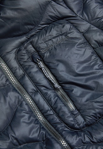 PEAK PERFORMANCE Winter Jacket in Black