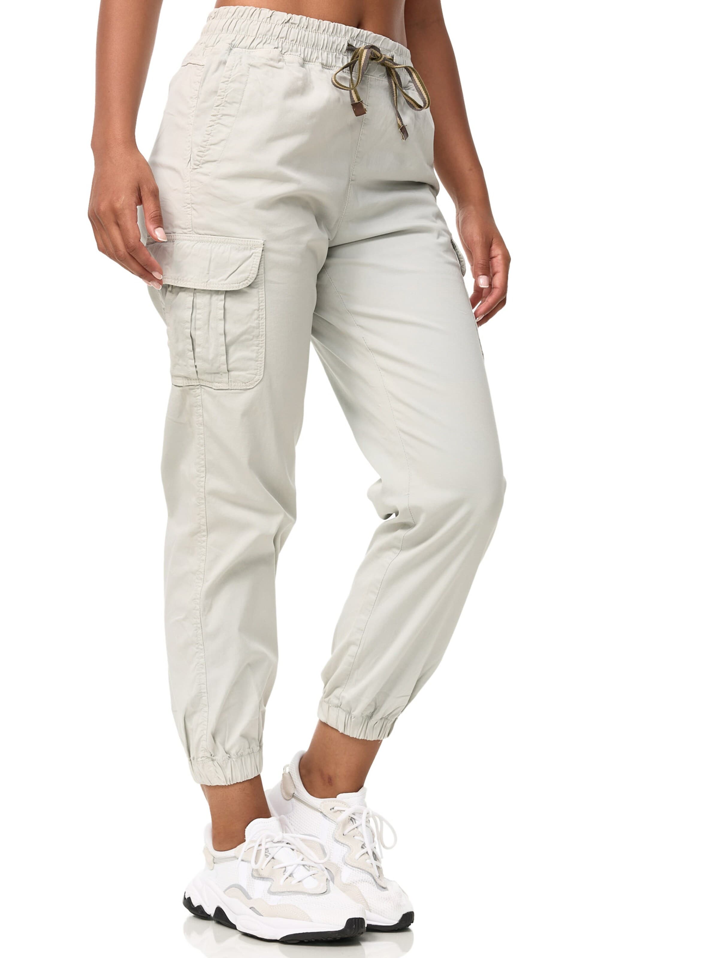 Tazzio Tapered Cargo Pants 'F600' in Grey