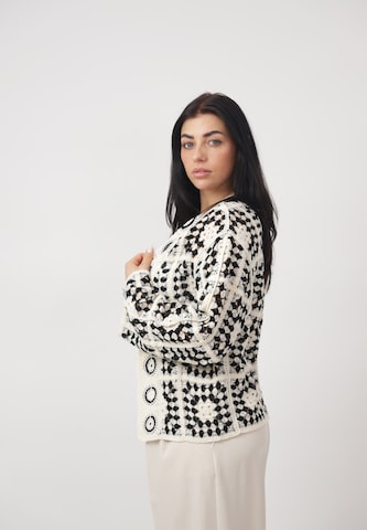 CHERRY KOKO Gebreid vest in Zwart