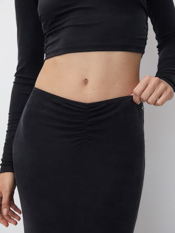 Pull&Bear Skirt in Black