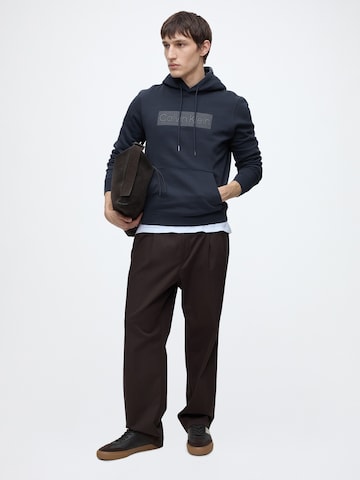 Calvin Klein Суичър в синьо