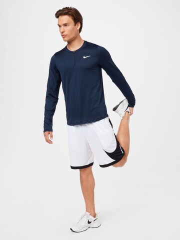 NIKE Wide Leg Sportshorts in Weiß