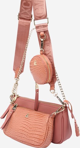 STEVE MADDEN Tasche 'Burgent' in Rot