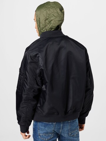 Abercrombie & Fitch Between-Season Jacket in Black