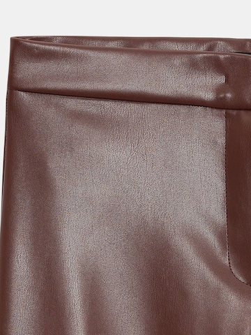 évasé Pantalon Dilvin en marron