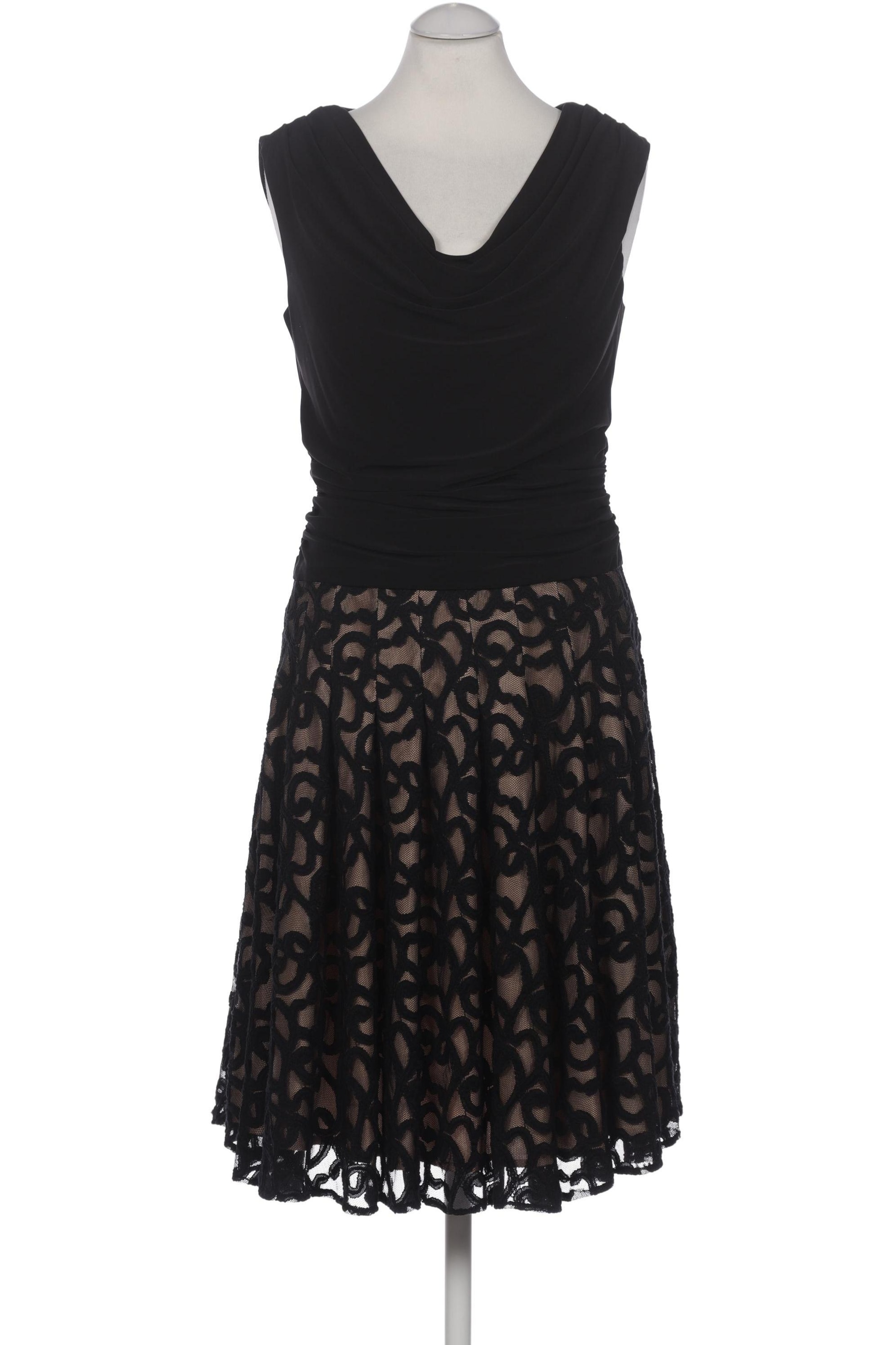 Adrianna Papell Dress in M in Black: front