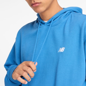 new balance Sweatshirt 'Essentials' in Blauw