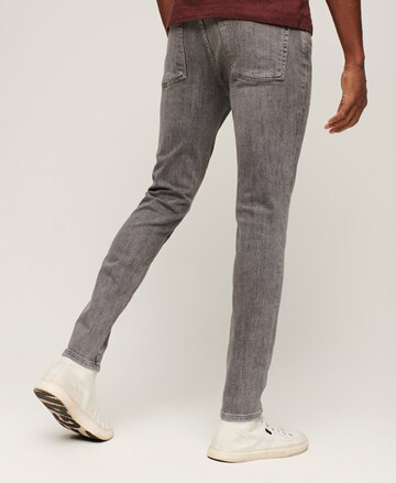 Skinny Jean Superdry en gris