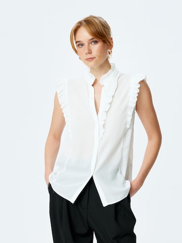 Koton Blouse in White: front