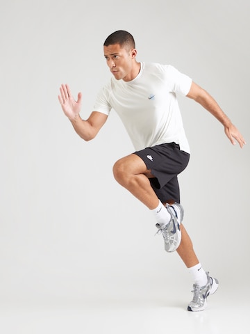 NIKE Funkcionalna majica 'DFADV STRIDE ENERGY' | bela barva