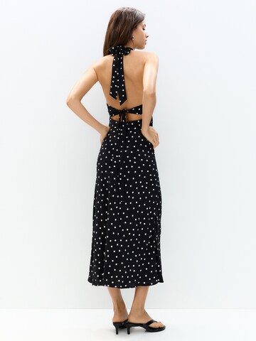 Robe d’été Pull&Bear en noir
