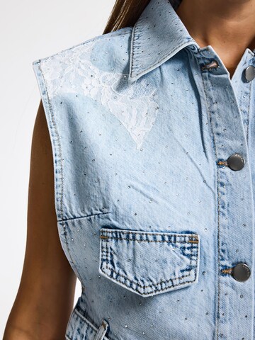 IT'S BASIC Bodywarmer 'RHINESTONE DENIM WAISTCOAT' in Blauw