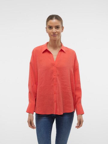 Camicia da donna 'Queeny' di VERO MODA in rosso: frontale