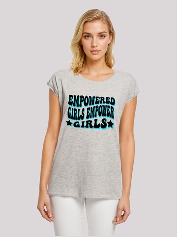 T-shirt 'Internationaler Frauentag  Empowered Girls Power' F4NT4STIC en gris : devant