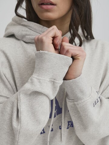 Ball Sweater ' BAMALDINI ' in Grey