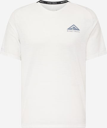 NIKE Λειτουργικό μπλουζάκι 'Trail Solar Chase' σε λευκό: μπροστά