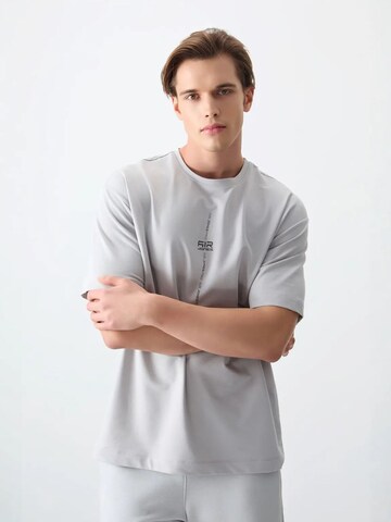 Tommy Life Shirt in Grey