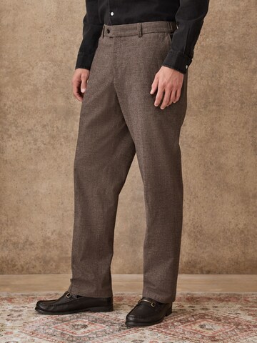 Next Štandardný strih Nohavice - Hnedá: predná strana