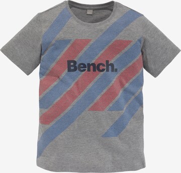 BENCH T-Shirt in Grau: front