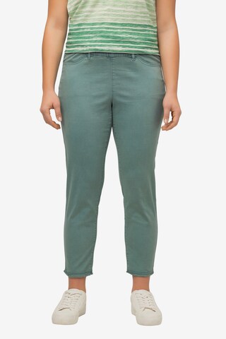 Ulla Popken Skinny Broek 'Sienna' in Groen: voorkant