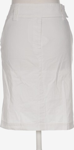 Windsor Skirt in M in White: front