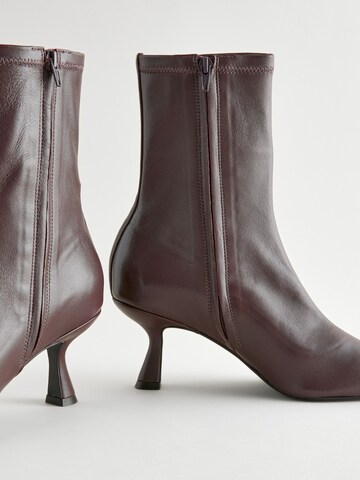 Stivaletto di Next in marrone