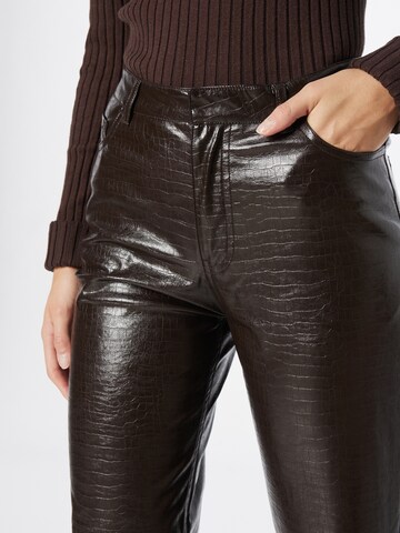 Regular Pantalon 'GLORIA' Envii en marron