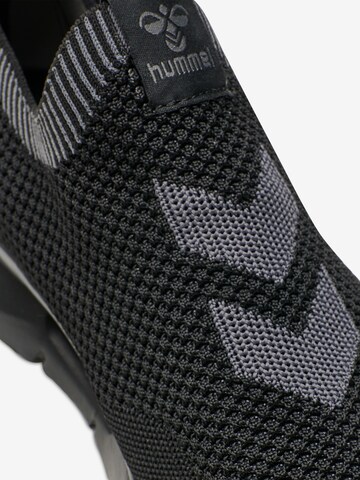 Hummel Slip-Ons in Black