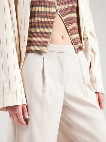 Abercrombie & Fitch - regular Pantalón plisado en beige