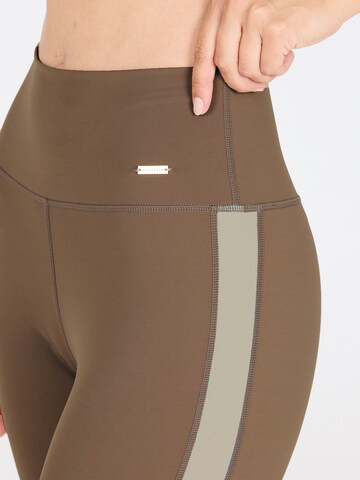 Athlecia Skinny Παντελόνι φόρμας 'Aspasia' σε καφέ