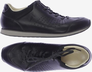 LOWA Sneakers & Trainers in 42 in Black: front